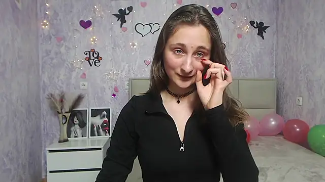 MichelLeee online show from January 2025 04:06:01 PM