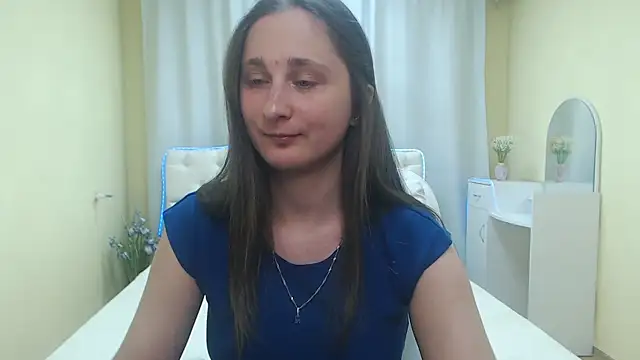 Snapshot of MichelLeee chatting on May 2026 11:50:02 AM MichelLeee online show from May 2026 11:50:02 AM