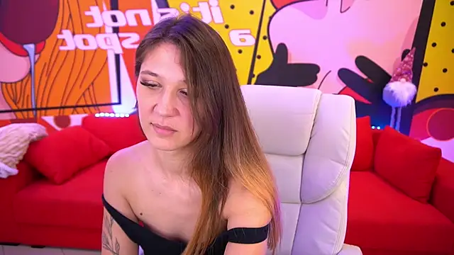 DreamyLinaa online show from December 2024 10:44:02 AM