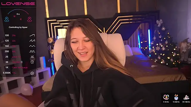 DreamyLinaa online show from December 2024 10:32:01 AM