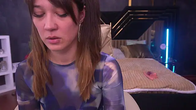 DreamyLinaa online show from January 2025 10:32:01 AM