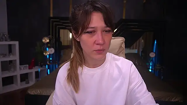 DreamyLinaa online show from January 2025 06:45:01 AM