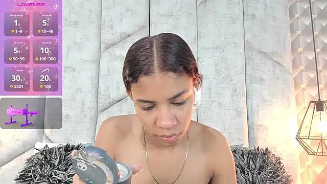 AshleyHill2 online show from January 2026 03:00:01 AM