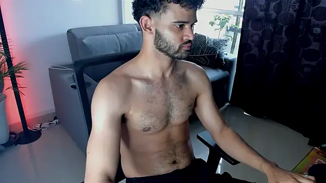 andrewChris  online show from February 2025 05:18:02 PM