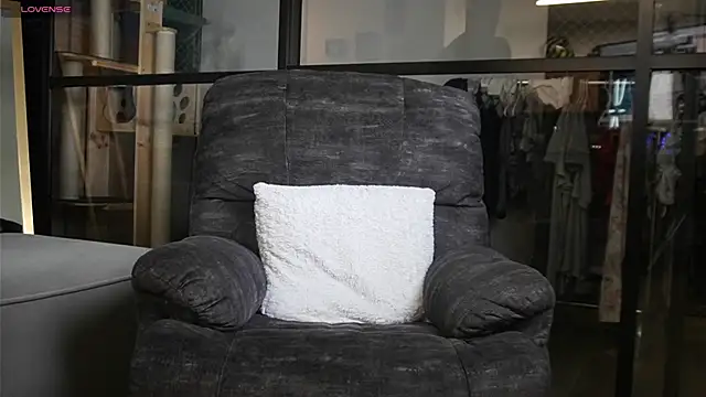 DimitriSullivan  online show from February 2025 03:10:02 AM