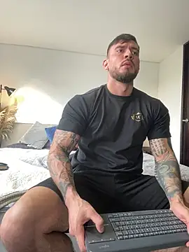 DimitriSullivan  online show from February 2026 01:05:01 PM