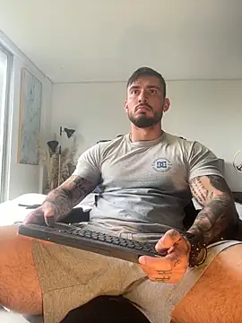 DimitriSullivan  online show from February 2026 01:11:01 PM