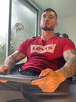 DimitriSullivan  online show from April 2026 01:22:02 PM