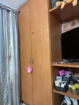 danielax50 online show from October 2025 08:37:02 PM