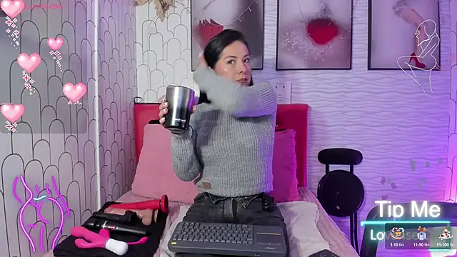 Snapshot of Ella_Rousse chatting on March 2025 12:01:02 PM Ella Rousse online show from March 2025 12:01:02 PM