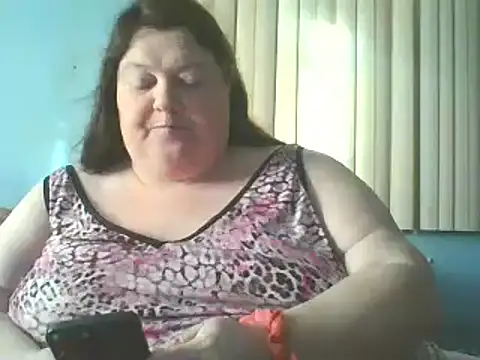 Snapshot of Honeybee2025 chatting on January 2025 10:06:01 PM Honeybee2025 online show from January 2025 10:06:01 PM