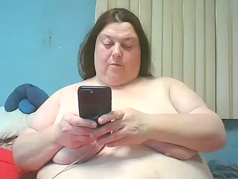 Snapshot of Honeybee2025 chatting on February 2025 07:49:01 PM Honeybee2025 online show from February 2025 07:49:01 PM