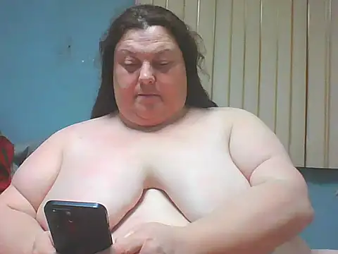 Snapshot of Honeybee2025 chatting on February 2025 10:43:02 PM Honeybee2025 online show from February 2025 10:43:02 PM