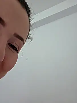 NeredaXxx online show from December 2025 10:15:01 PM