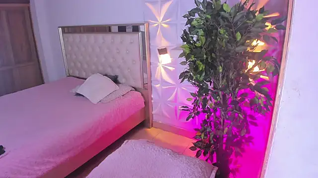 im sebaslopez online show from September 2025 04:05:02 AM