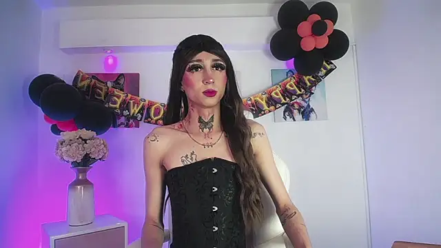 Aniie Doll online show from October 2025 08:41:01 PM