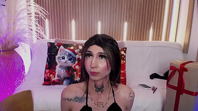 Aniie Doll online show from December 2025 08:15:02 PM