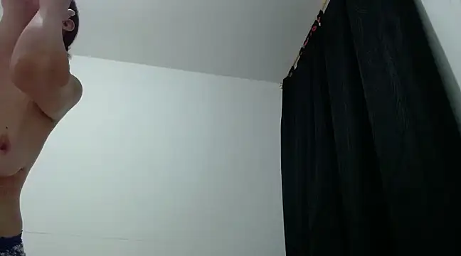 nicolle milf1978 online show from February 2025 11:05:02 AM