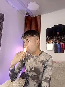 Noah Xitruxx online show from October 2025 01:08:02 PM