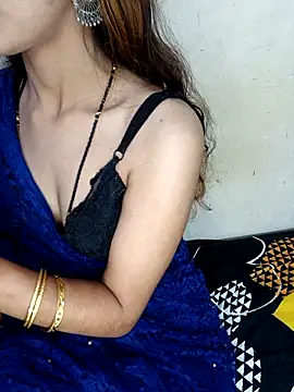 xpihu online show from October 2025 06:19:02 PM