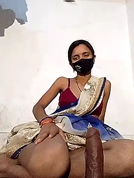 Suhani512 online show from January 2025 04:44:01 PM