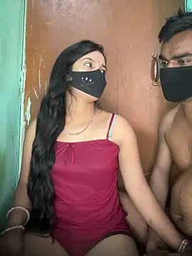 Suhani512 online show from April 2026 04:43:02 AM