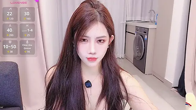 Selenaaaaa- online show from March 2025 01:59:02 PM