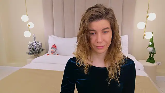 VikkiStorm online show from December 2024 03:11:02 AM