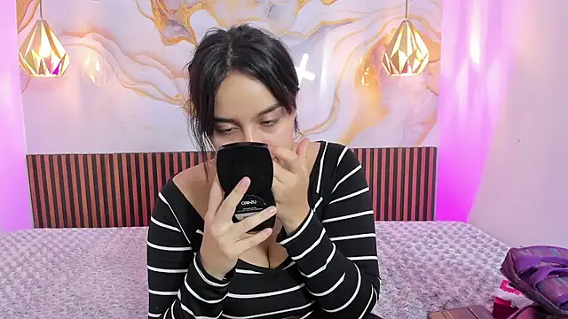 MelissaGilll online show from September 2025 08:20:02 PM