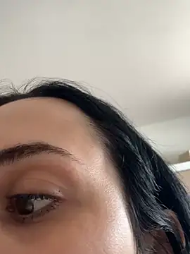 Morguisssz online show from April 2026 03:54:01 PM