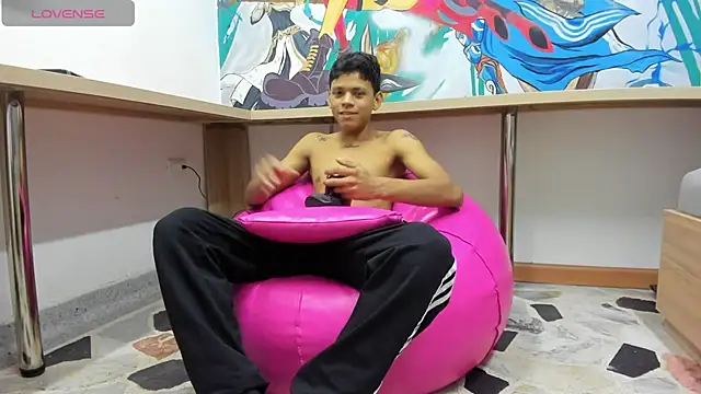 Snapshot of Jeffry_wolvess chatting on January 2025 09:14:02 PM Jeffry wolvess online show from January 2025 09:14:02 PM