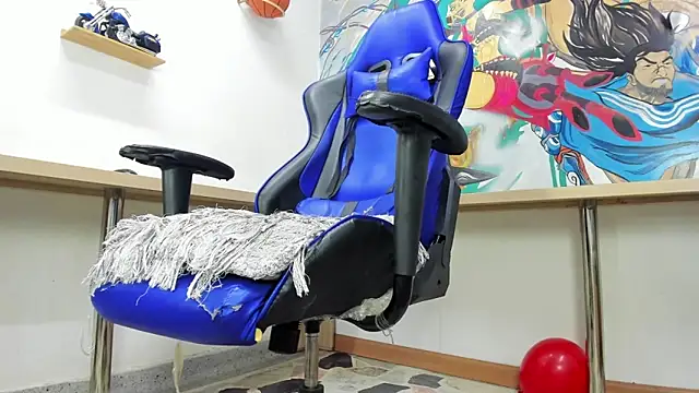 Snapshot of Jeffry_wolvess chatting on February 2025 12:11:02 PM Jeffry wolvess online show from February 2025 12:11:02 PM