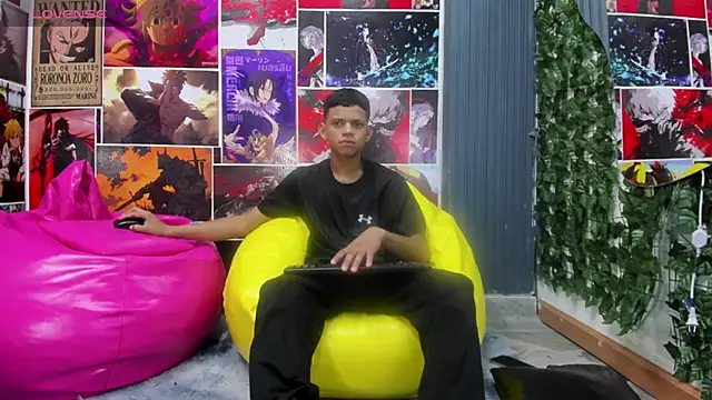 Snapshot of Jeffry_wolvess chatting on February 2025 01:39:01 PM Jeffry wolvess online show from February 2025 01:39:01 PM