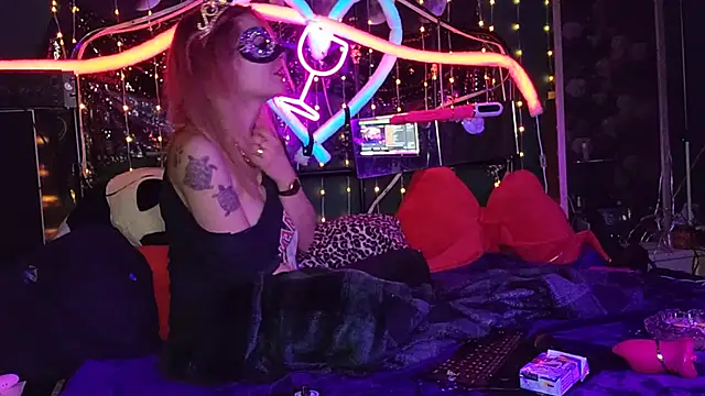 anonymouszN online show from March 2025 09:37:01 PM