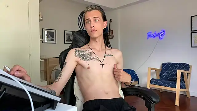 Den BlueXx online show from December 2024 05:22:01 PM