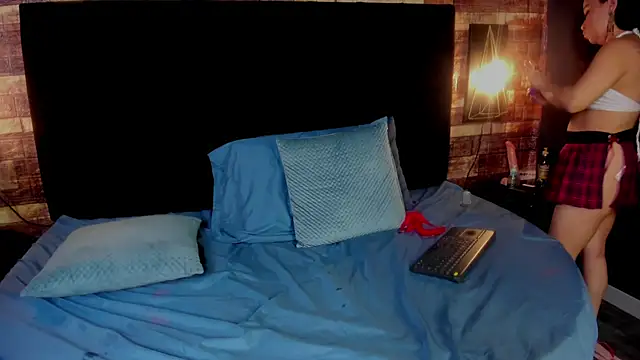 bella gibson online show from February 2025 02:37:01 PM