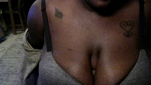 BigKittyRaven online show from December 2024 05:42:02 AM