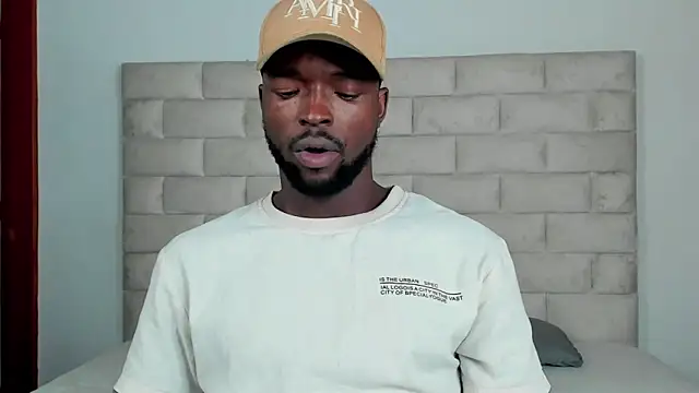 Dylan Taylor online show from November 2025 12:38:02 PM