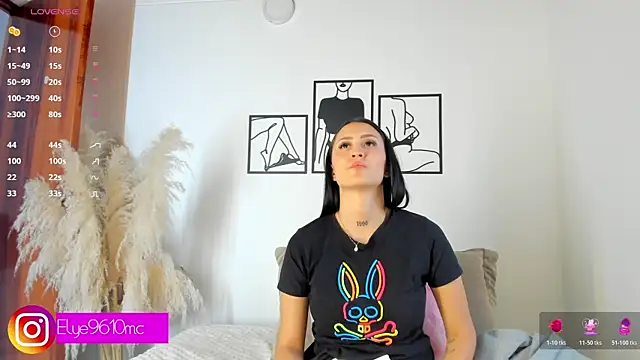 Snapshot of ellie_mcdonald chatting on April 2026 10:33:01 PM ellie mcdonald online show from April 2026 10:33:01 PM