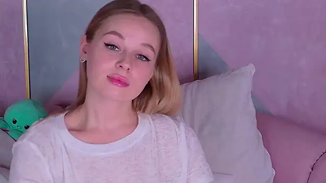 BeatriceEsmont online show from January 2025 04:15:02 AM