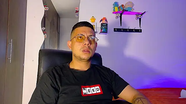 Nymphobuddies online show from September 2025 08:24:01 PM