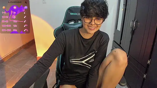 Snapshot of gooddess_isis chatting on January 2025 01:59:02 AM gooddess isis online show from January 2025 01:59:02 AM