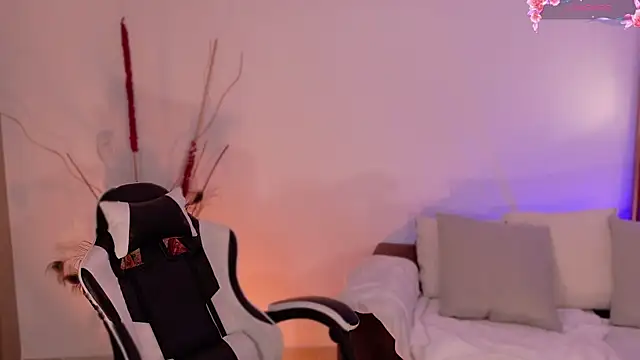 AnabelWolf online show from April 2026 02:01:02 PM