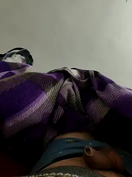 shale26 online show from December 2024 04:32:02 PM