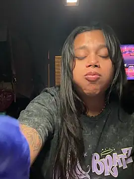 Snapshot of shyfr34k chatting on March 2025 11:27:01 PM shyfr34k online show from March 2025 11:27:01 PM