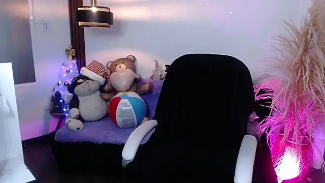 salome drasin online show from November 2025 09:58:01 AM