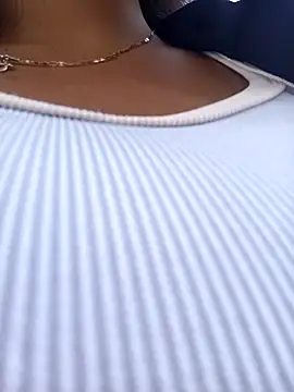 Snapshot of LIZ-06_ chatting on February 2025 10:04:02 PM LIZ-06 online show from February 2025 10:04:02 PM