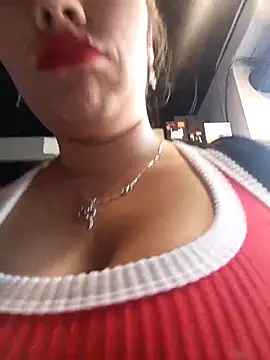 Snapshot of LIZ-06_ chatting on February 2025 09:55:01 PM LIZ-06 online show from February 2025 09:55:01 PM