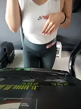 Snapshot of LIZ-06_ chatting on March 2025 03:31:01 PM LIZ-06 online show from March 2025 03:31:01 PM