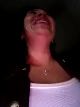 Snapshot of LIZ-06_ chatting on March 2025 12:22:01 AM LIZ-06 online show from March 2025 12:22:01 AM